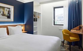 B&b Hotel 17 Batignolles